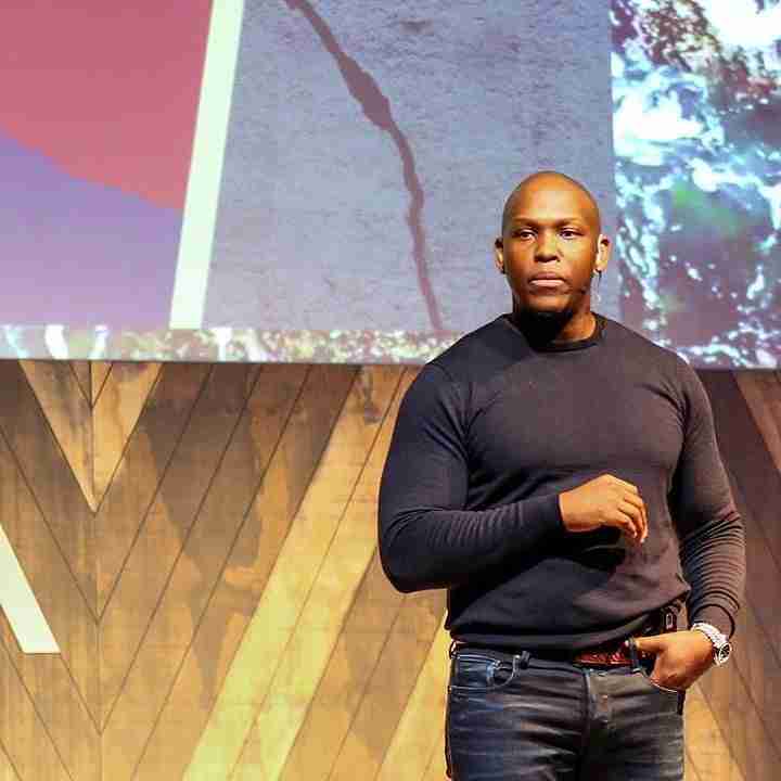 vusi-thembekwayo-1 | Speakers Inc International Vusi Thembekwayo