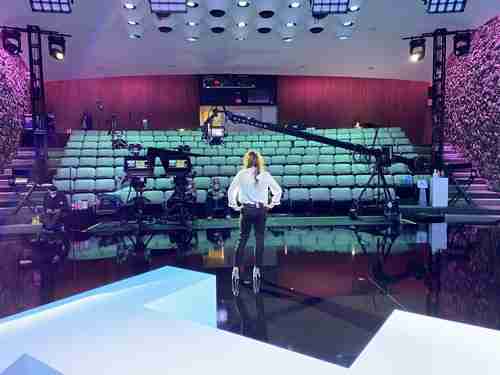 KatieLinendoll_Virtual_emcee6 | Speakers Inc International